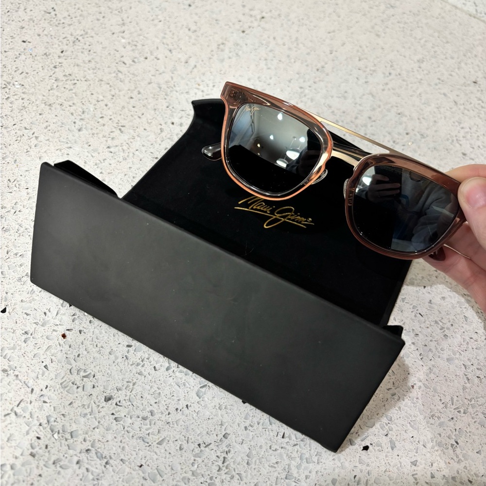 Maui Jim Sunglasses With Case Mj844-19b Relaxation Mode